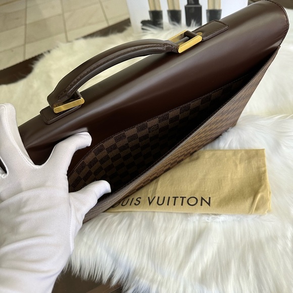 Damiar Briefcase - Picture 16 of 17